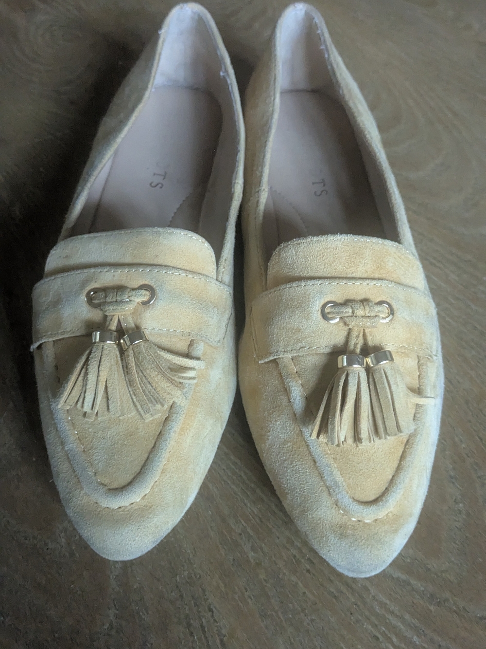 Talbots Light Yellow Beige Suede Tassel Loafers Size 6